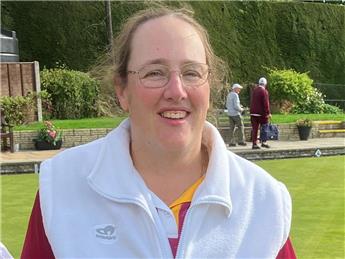 LAURA INTO FINAL